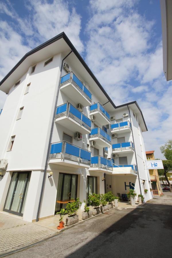 Hotel Serenella Lido di Jesolo Eksteriør bilde