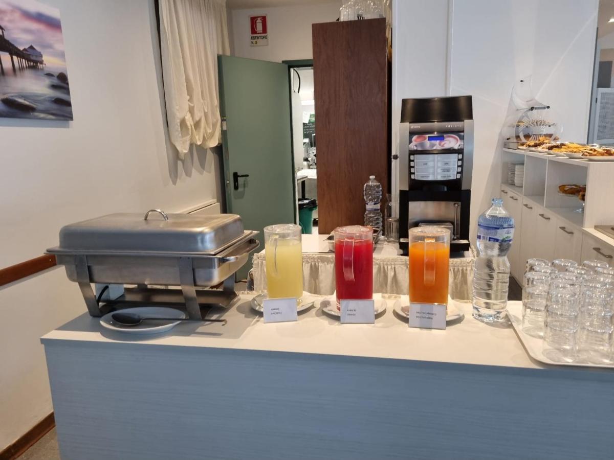 Hotel Serenella Lido di Jesolo Eksteriør bilde