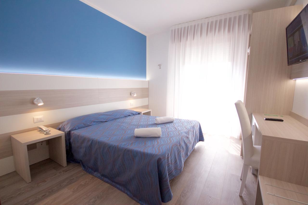 Hotel Serenella Lido di Jesolo Eksteriør bilde