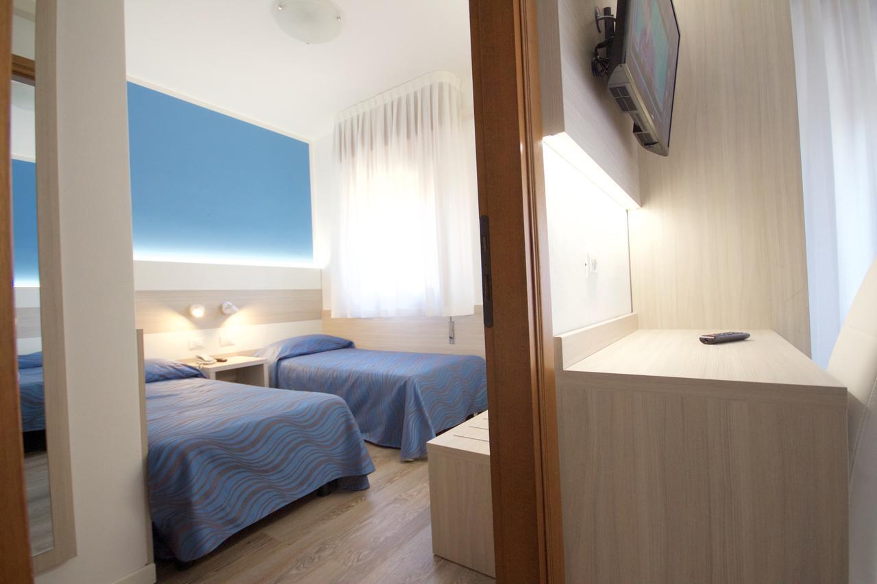 Hotel Serenella Lido di Jesolo Eksteriør bilde