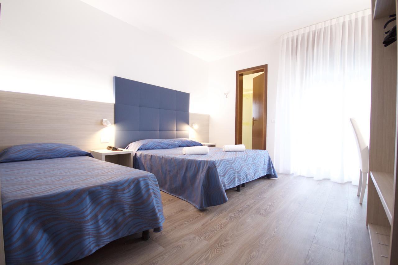 Hotel Serenella Lido di Jesolo Eksteriør bilde