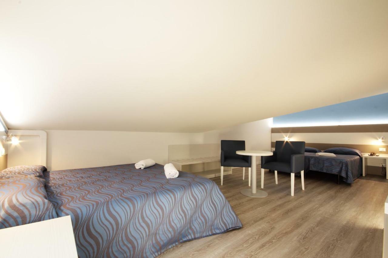 Hotel Serenella Lido di Jesolo Eksteriør bilde